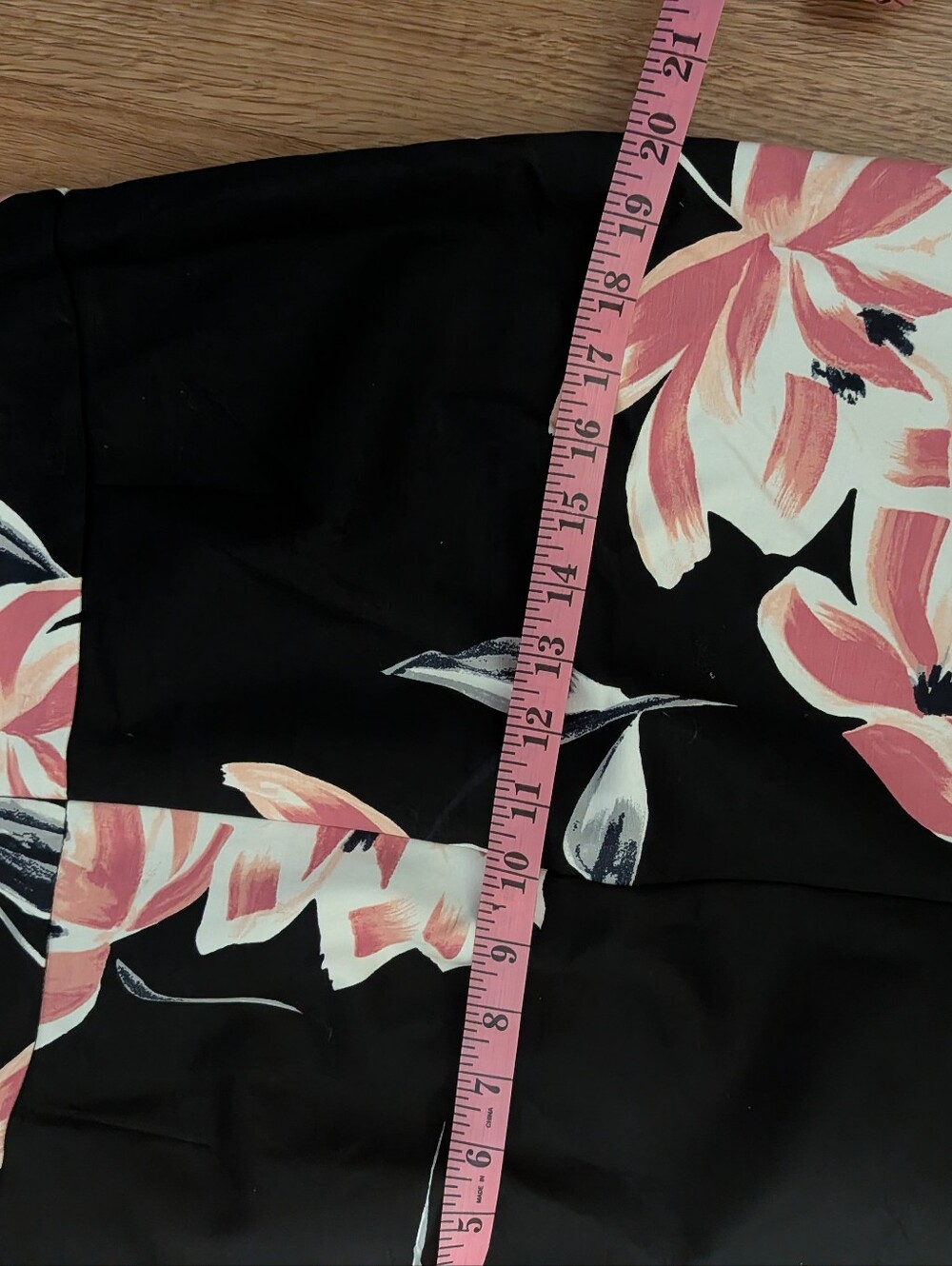 Ann Taylor Factory Black Floral Pencil Skirt Size 8 Pink White Midi Office - Picture 8 of 11